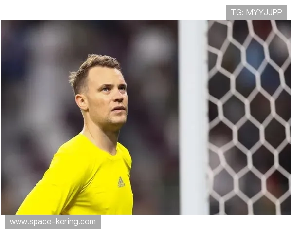 德甲门将诺伊尔失误技术分析:手型问题再现 德甲门将诺伊尔失误技术分析:手型问题再现